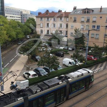 T1 bis meublé à louer à Grenoble Centre : Grenoble