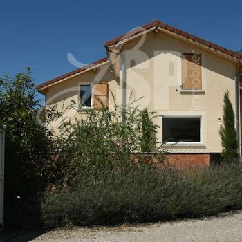 Villa Moirans : Extérieur