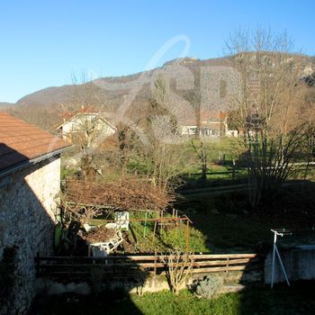 Maison St Etienne de Crossey : Extérieur