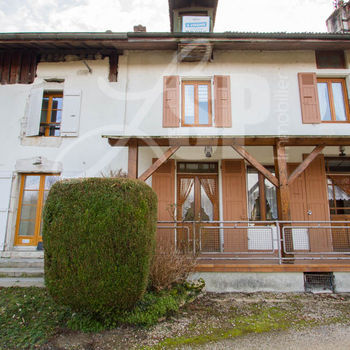 Maison de village T4 : St Gervais