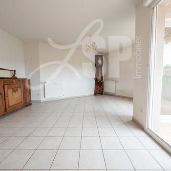 Appartement T4 Rives : Rives