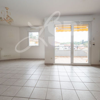 Appartement T4 Rives : Rives