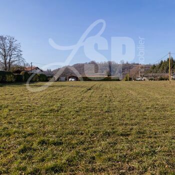 Terrain viabilisé (Lot 1) : Le Hameau des Près