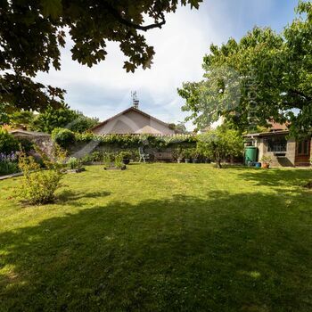 Maison de village T4 avec jardin extérieur : Renage