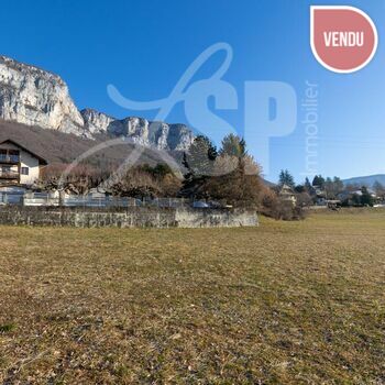 Terrain viabilisé (Lot 9)