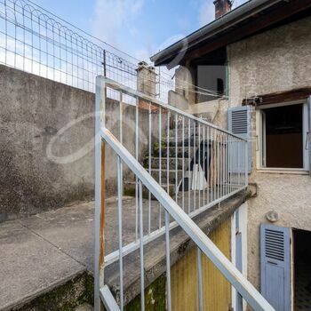 Maison de village (2 logements) A6 : L'Albenc