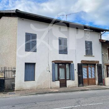 Maison de village (2 logements) : L'Albenc