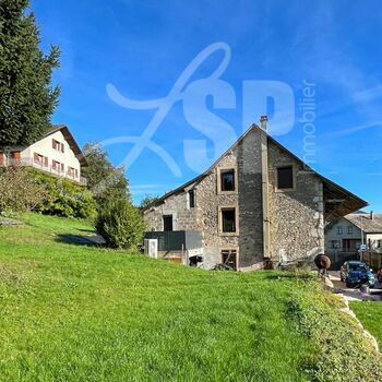 Corps de ferme restauré