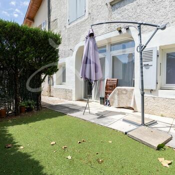 T3bis Duplex Rez de Jardin centre ville : Voreppe