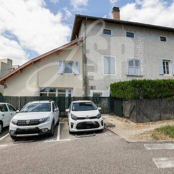 T3bis Duplex Rez de Jardin centre ville : Voreppe