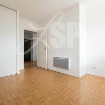Appartement T2 centre ville étage 2 : Voreppe
