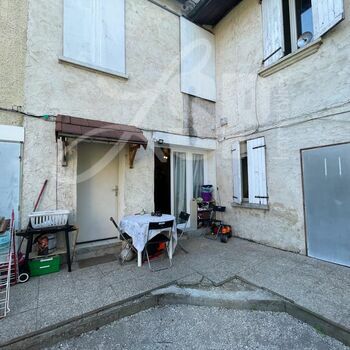 Immeuble (10 logements) : T3 loué