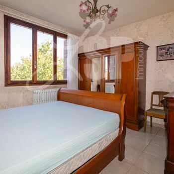 Villa individuelle T5 + T2 avec terrain : Rives Etage