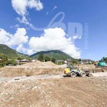 Terrain viabilisé (Lot 14) : Terrain viabilisé (Lot 14)