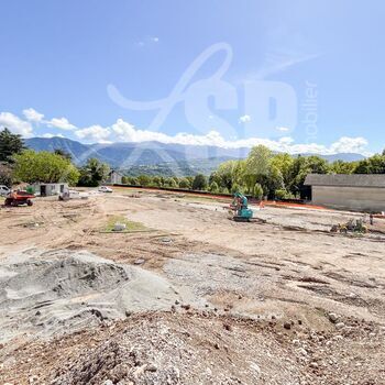 Terrain viabilisé (Lot 4) : Terrain viabilisé (Lot 4)