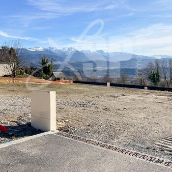 Terrain viabilisé (Lot 9) : Terrain viabilisé (Lot 9)