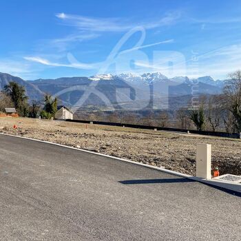 Terrain viabilisé (Lot 9) : Terrain viabilisé (Lot 9)