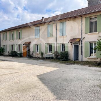 Immeuble (10 logements) : Immeuble (10 logements)