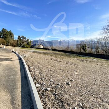 Terrain viabilisé (Lot 11) : Terrain viabilisé (Lot 11)