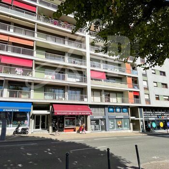 Appartement T4 avec terrasse et garage : T4 Voiron
