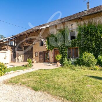 Maison T5 + Dépendances