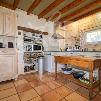 Maison T5 + Dépendances : Maison T5 + Dépendances