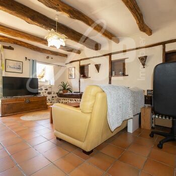 Maison T5 + Dépendances : Maison T5 + Dépendances