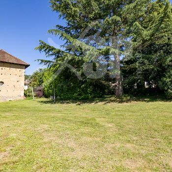 Maison T5 + Dépendances : Maison T5 + Dépendances