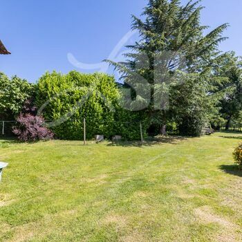 Maison T5 + Dépendances : Maison T5 + Dépendances