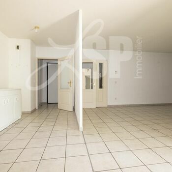 Appartement T4 centre ville Les Pierrelles : Appartement T4 centre ville Les Pierrelles