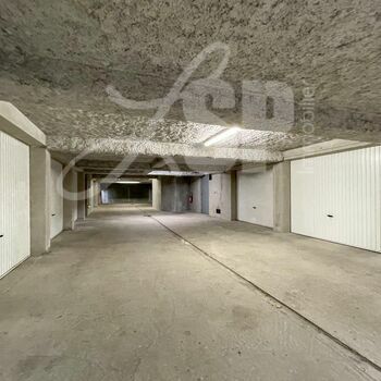 Appartement T4 centre ville Les Pierrelles : Appartement T4 centre ville Les Pierrelles