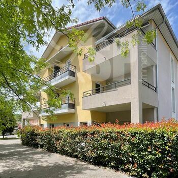 Appartement T4 centre ville Les Pierrelles : Appartement T4 centre ville Les Pierrelles