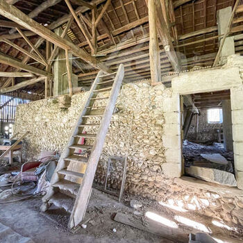 Corps de ferme à restaurer : Corps de ferme à restaurer