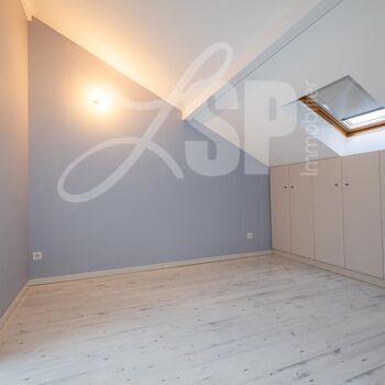 Villa T5 avec terrain et garage : Villa T5 avec terrain et garage