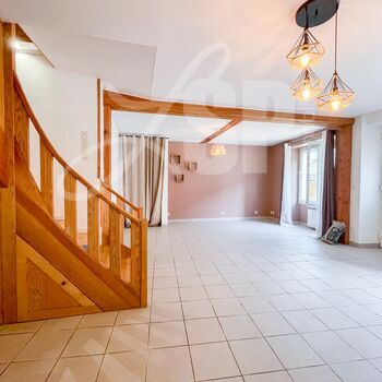 Appartement T3 dans maison de village : Appartement T3 dans maison de village