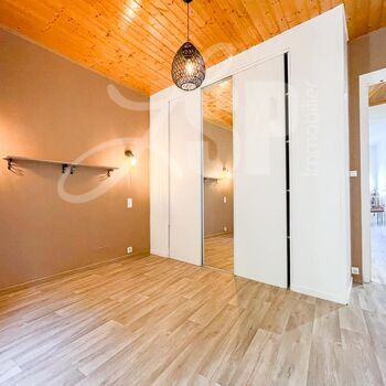 Appartement T3 dans maison de village : Appartement T3 dans maison de village