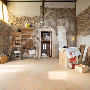Maison de village avec jardin + Dépendance : Maison de village avec jardin + Dépendance