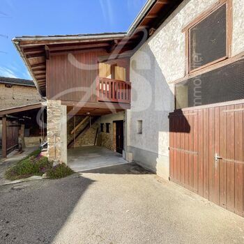 Maison de village avec jardin + Dépendance : Maison de village avec jardin + Dépendance