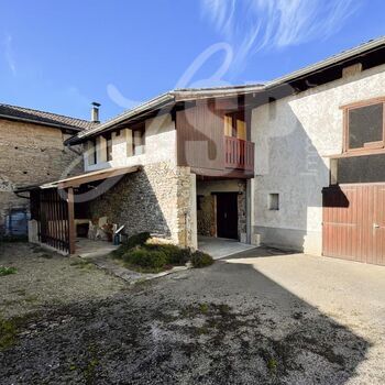 Maison de village avec jardin + Dépendance : Maison de village avec jardin + Dépendance