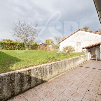 Villa plain-pied T6 : Villa plain-pied T6