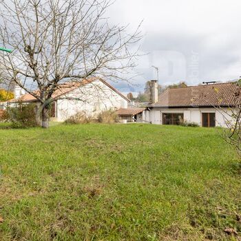 Villa plain-pied T6 : Villa plain-pied T6