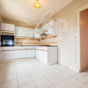 Villa plain-pied T6 : Villa plain-pied T6