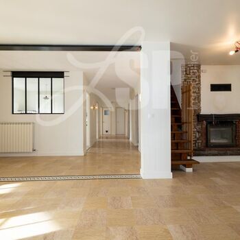 Villa individuelle T7 avec terrain : Villa individuelle T7 avec terrain