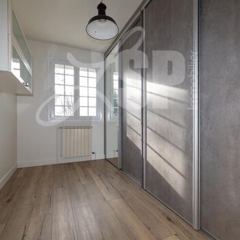 Villa individuelle T7 avec terrain : Villa individuelle T7 avec terrain