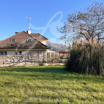 Villa individuelle T7 avec terrain : Villa individuelle T7 avec terrain