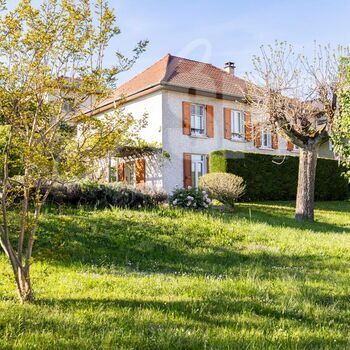 Maison T5 avec petite dépendance