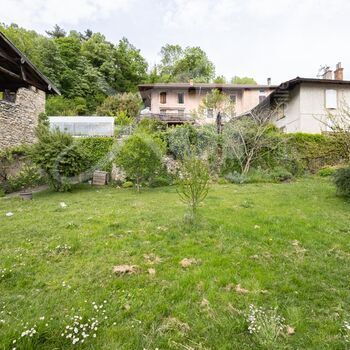 Maison de ville  à rénover + Dépendances + Terrain : Maison de ville  à rénover + Dépendances + Terrain