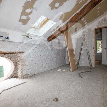 Maison de ville  à rénover + Dépendances + Terrain : Maison de ville  à rénover + Dépendances + Terrain