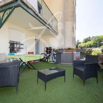 Appartement T2 - Terrasse centre ville : Appartement T2 - Terrasse centre ville