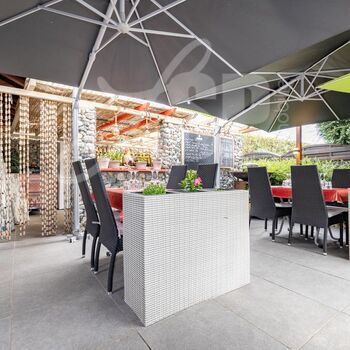 Restaurant + Appartement : Restaurant + Appartement